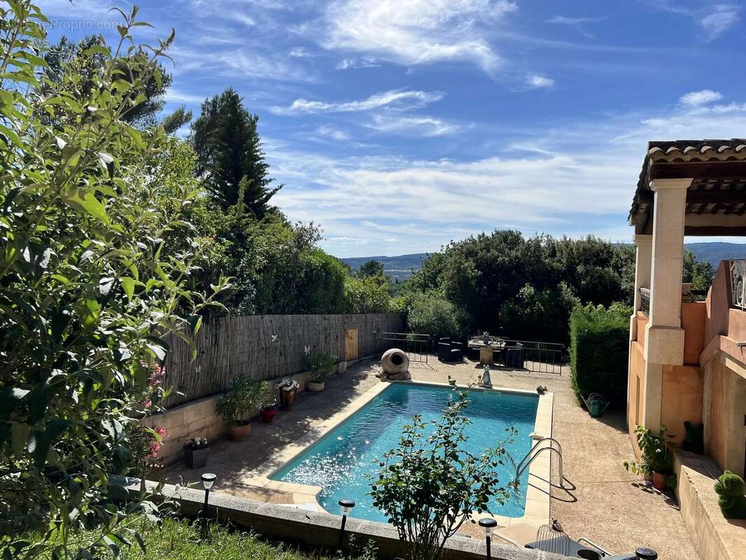 Maison à ROUSSILLON