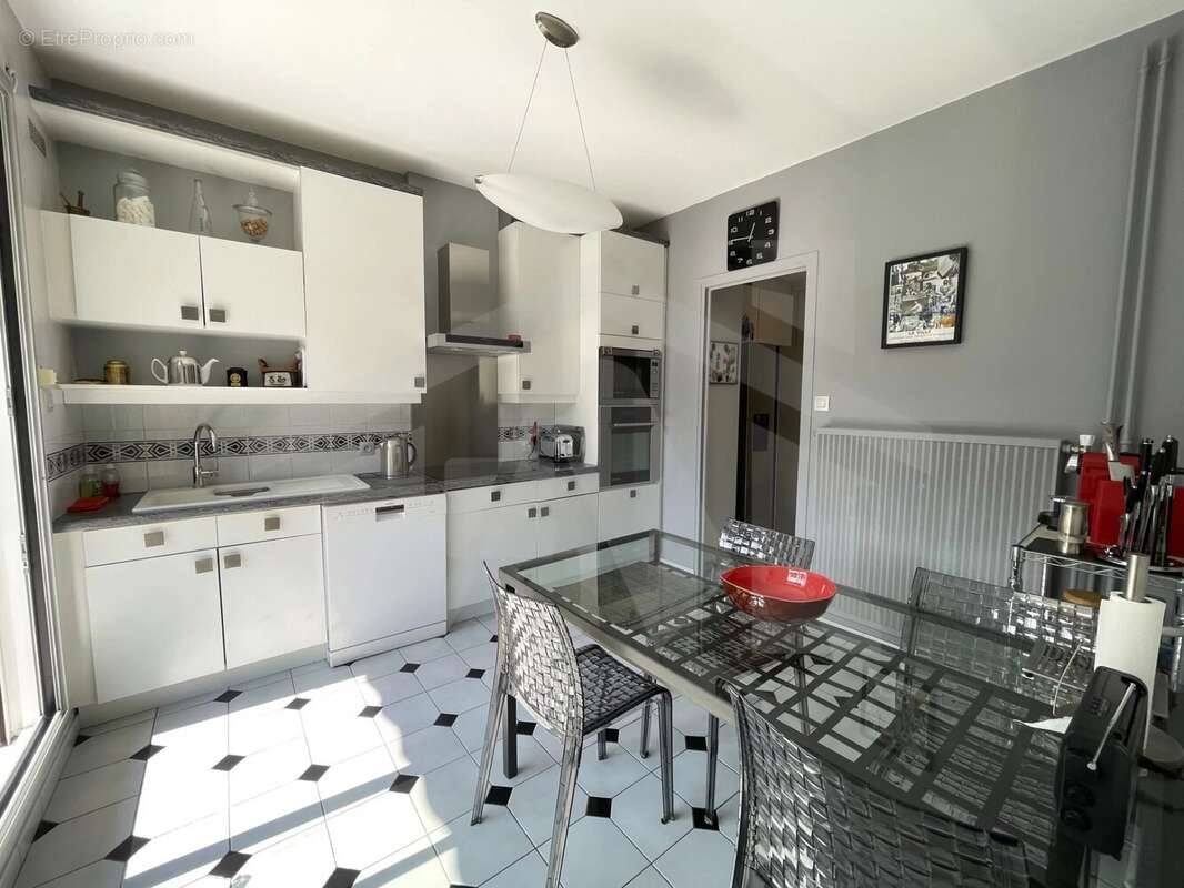 Appartement à MEYLAN