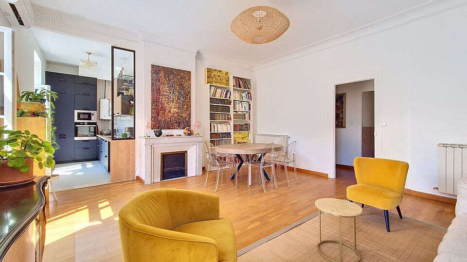Appartement à NIMES
