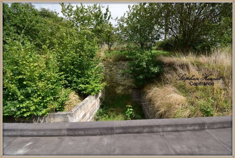 Terrain à OLIZY-PRIMAT