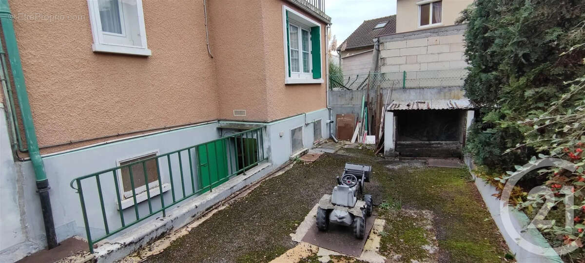 Maison à SAINT-MEMMIE