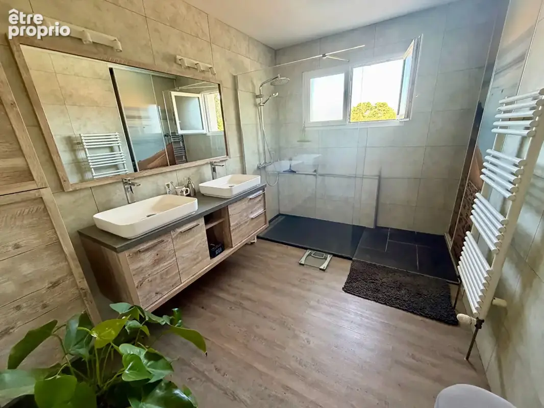 Maison familiale calme avec piscine à vendre à Salles - Réf. 4581 - photo 5