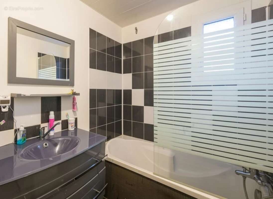 Maison à PARENTIS-EN-BORN