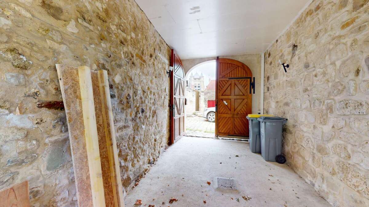 Maison à LA FERTE-MILON