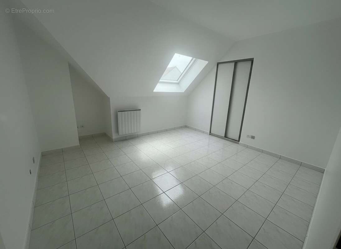 Maison 153 m² à Noisy-Le-Grand  - photo 6