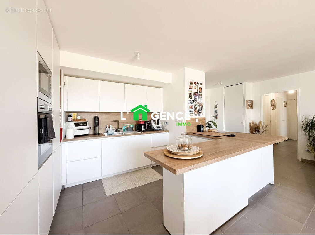 Appartement à VITROLLES