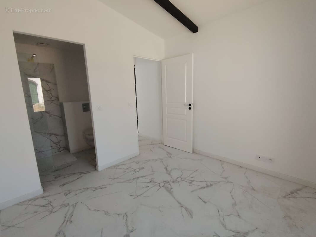 Terrain 416m² à marseille 14e arrondissement - photo 9