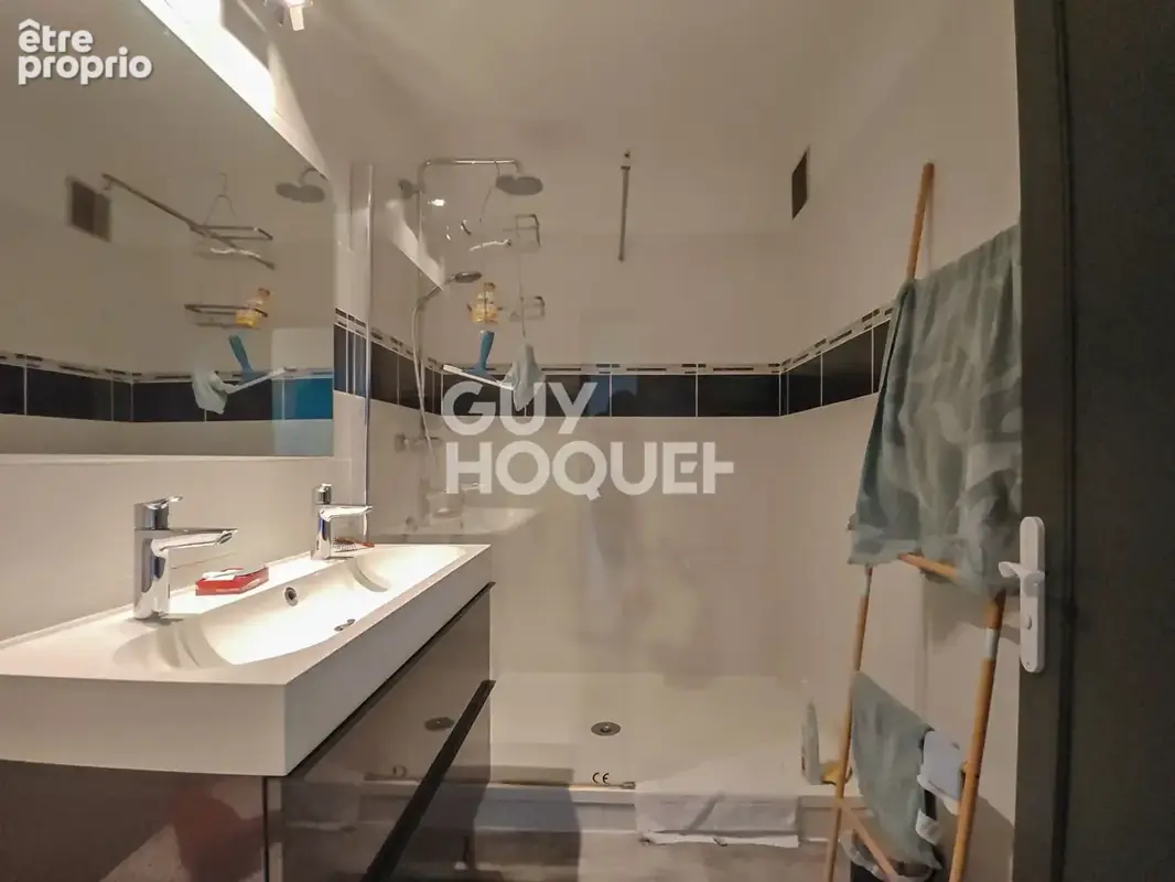 Magnifique T4 de 87 m² avec terrasse de 80 m² - Proximité Centre-ville - Résidence sécurisée avec ascenseur et garage ! - photo 11