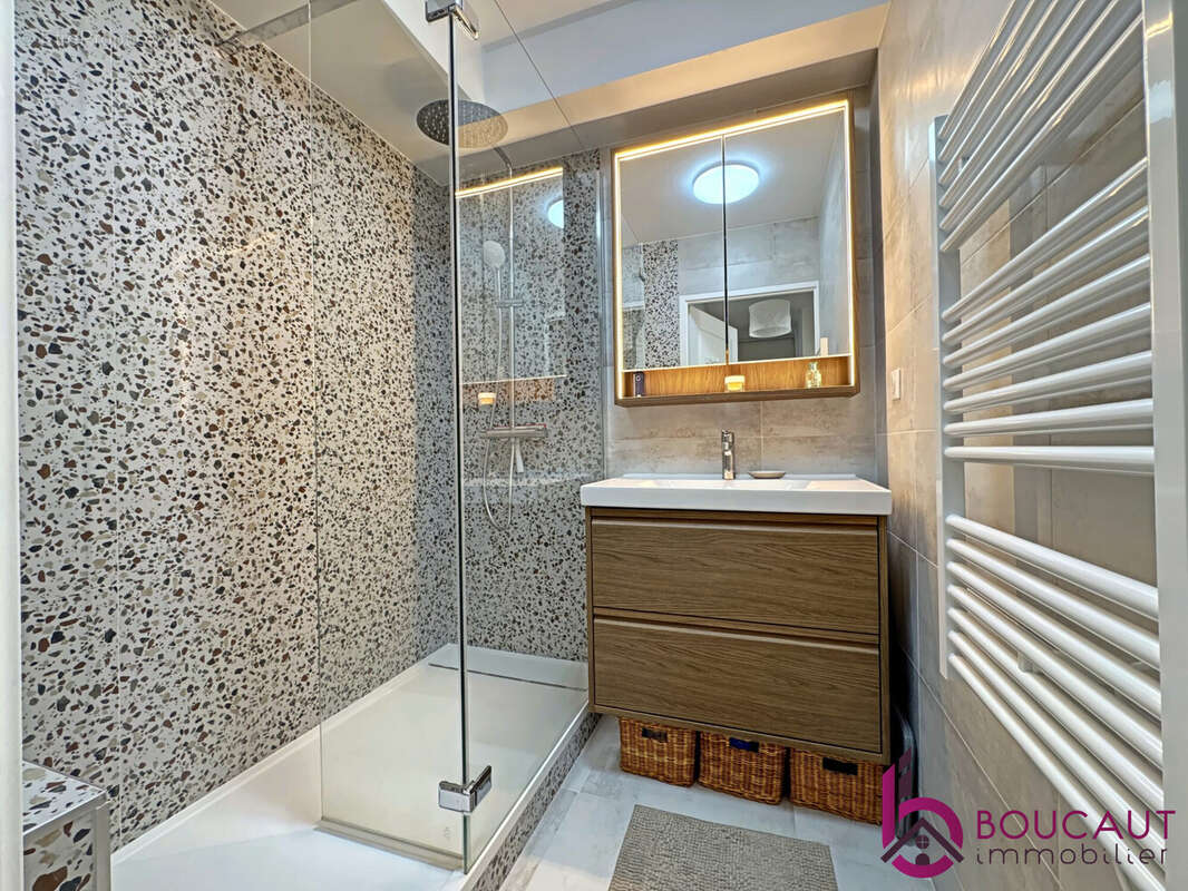 Appartement à LE PLESSIS-ROBINSON