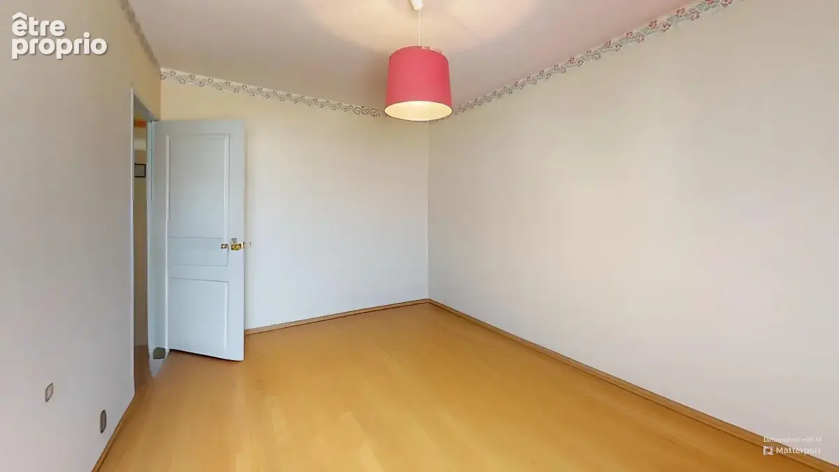 Amboise, Hyper Centre, Appartement 77,40 M2,  Deux Chambres  avec place de parking - photo 6