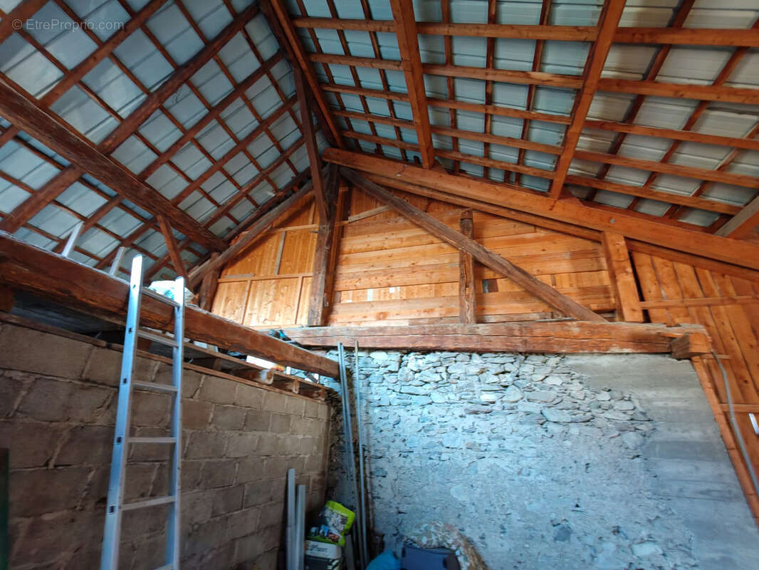 Maison à LA CHAPELLE