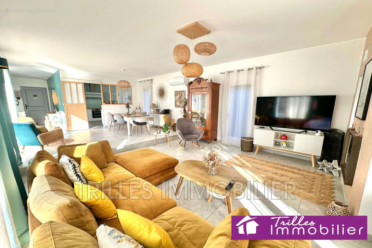 Maison à SAINT-LAURENT-DE-LA-SALANQUE