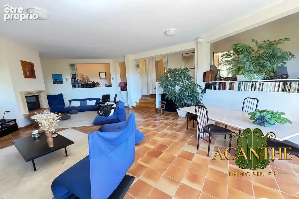 Maison 7 pièces 177 m² à vendre à Saint-Clement-De-Riviere (34980) - photo 5