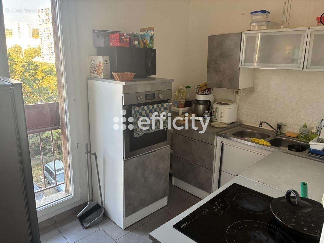 Appartement à MARSEILLE-15E