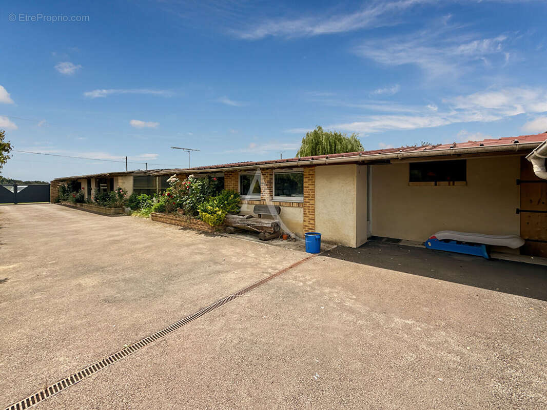 Maison plain pied proche ETREPAGNY - photo 3