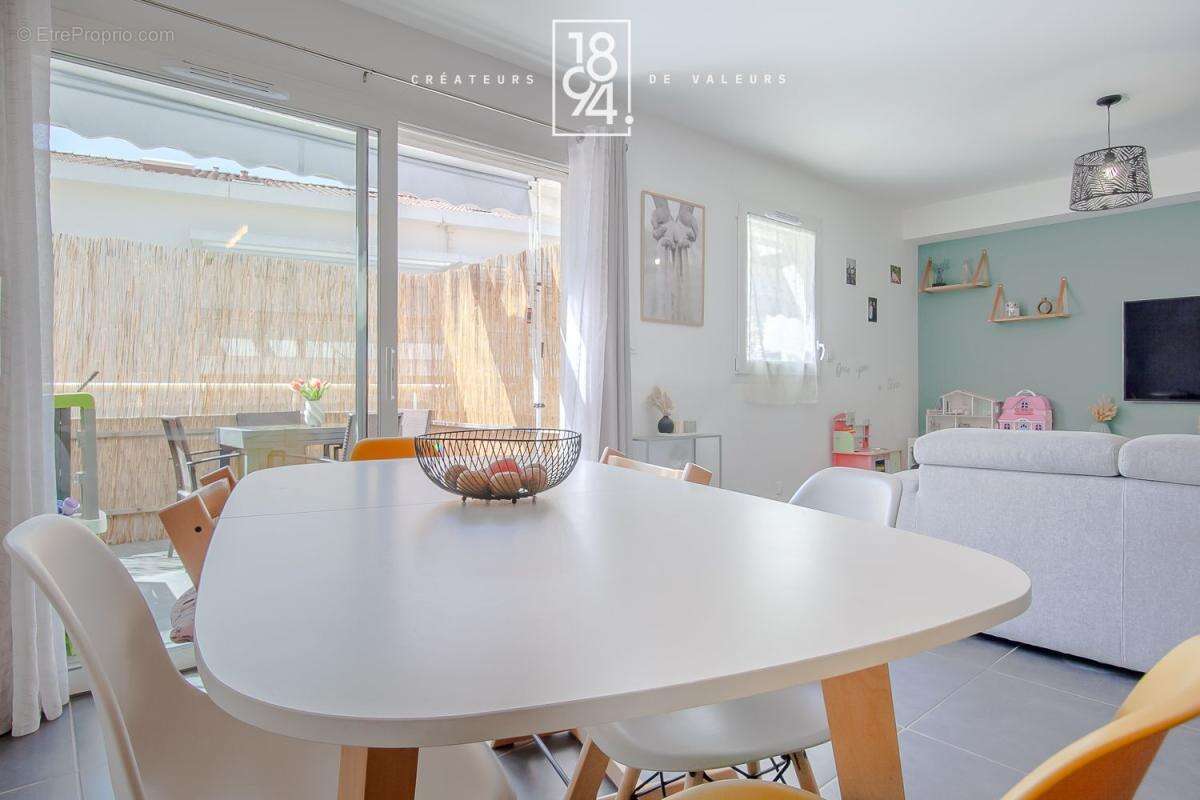 Appartement à VITROLLES