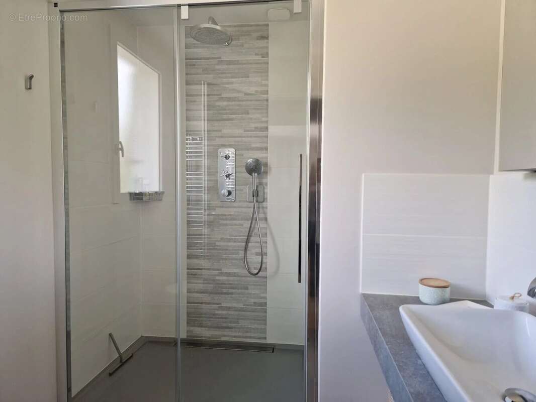 Maison à VOISINS-LE-BRETONNEUX