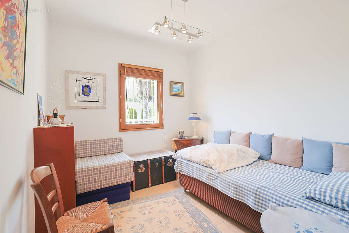 Maison à CARQUEIRANNE