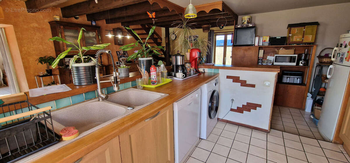 Maison à SAINT-AUBIN-EN-CHAROLLAIS