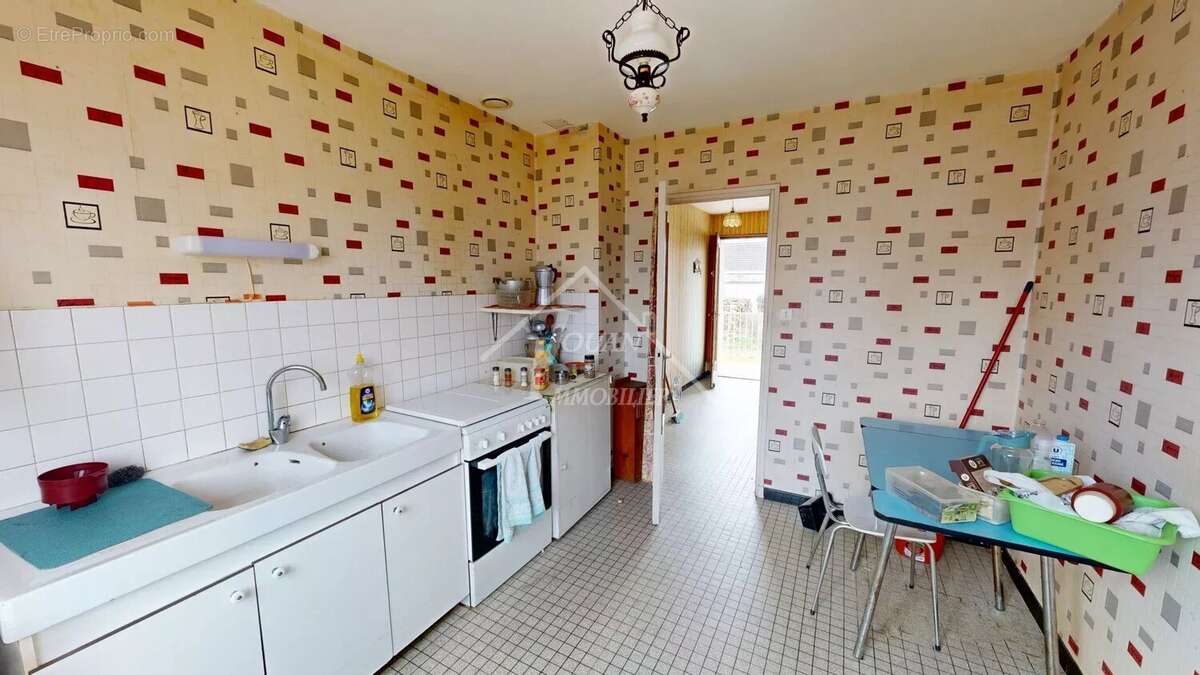 Maison à DOMPIERRE-SUR-BESBRE