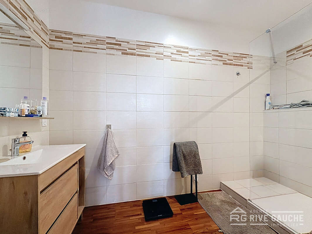 Appartement à TOURNON-SUR-RHONE