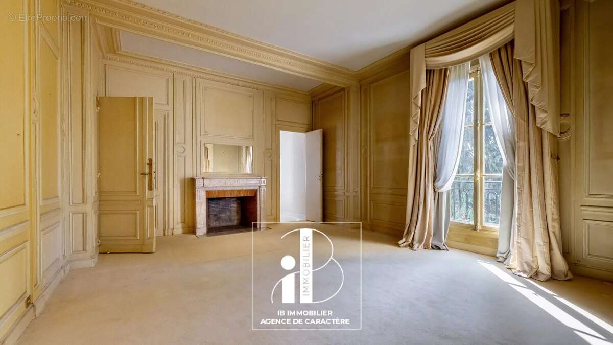 Maison à FONTAINEBLEAU