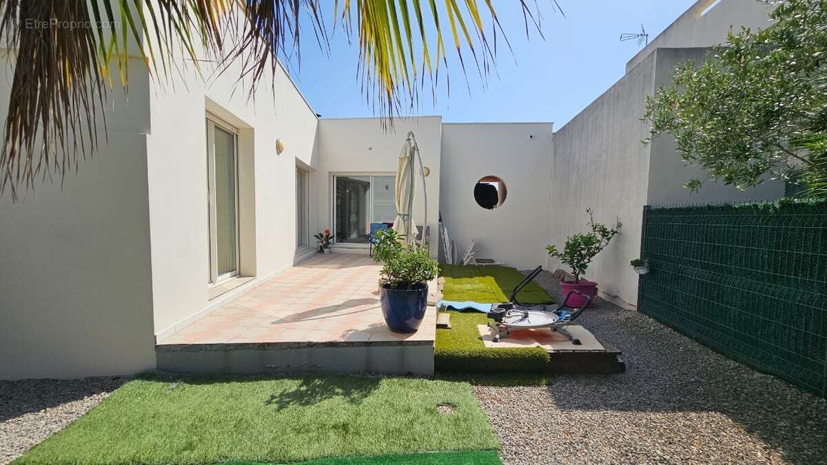 Maison 81 m² à Sete  - photo 2