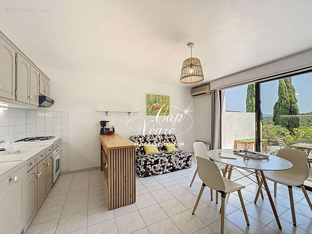 Maison à BORMES-LES-MIMOSAS