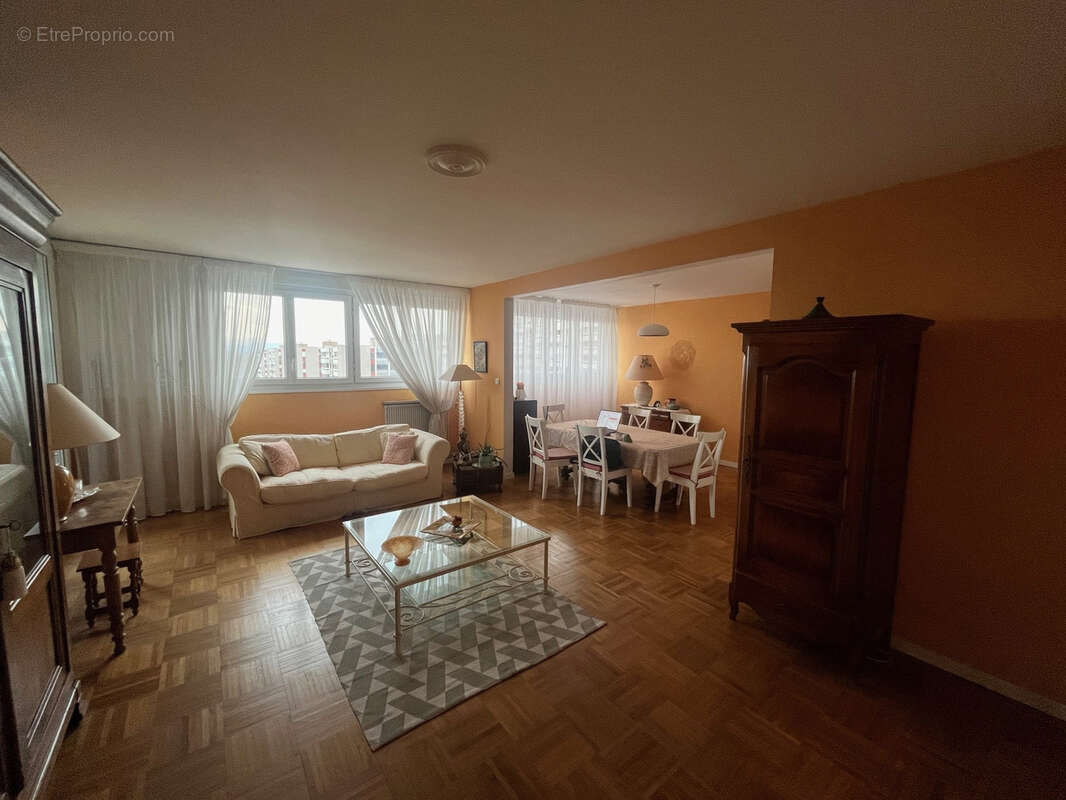 Appartement à CALUIRE-ET-CUIRE