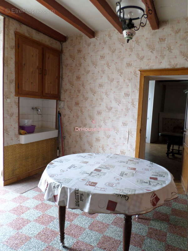 Maison à BARBEZIEUX-SAINT-HILAIRE