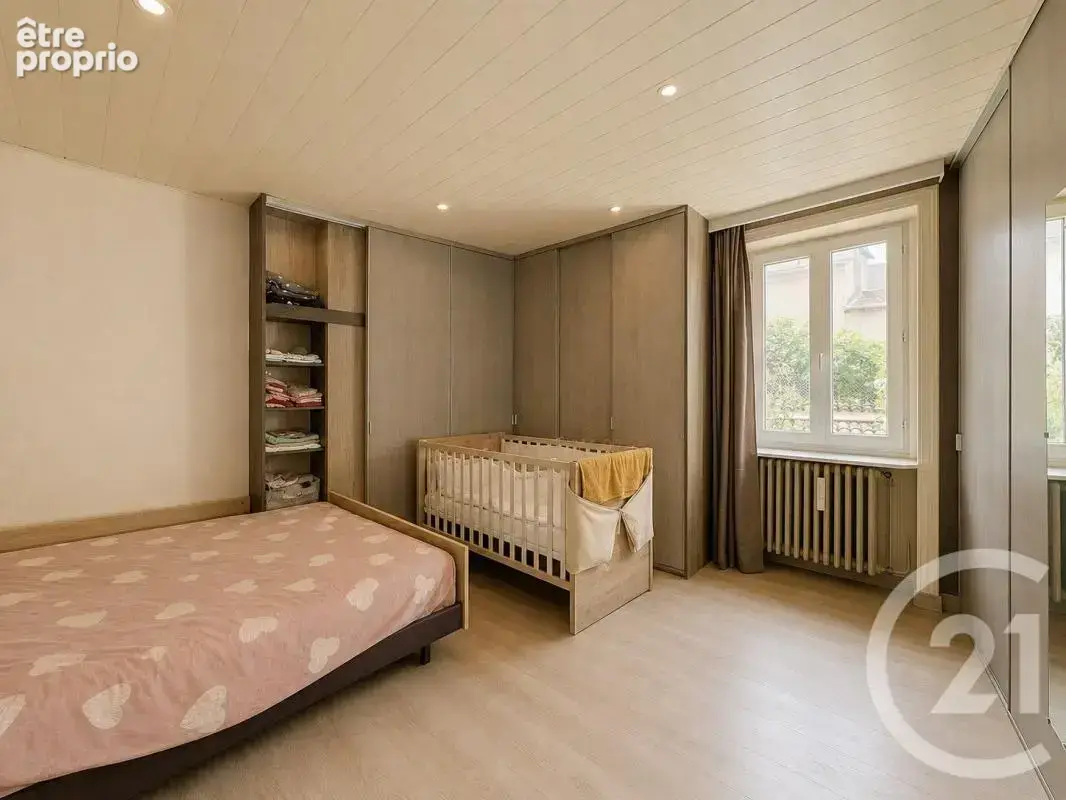 Maison 7 pièces 180 m² à vendre à Grigny (69520) - photo 12