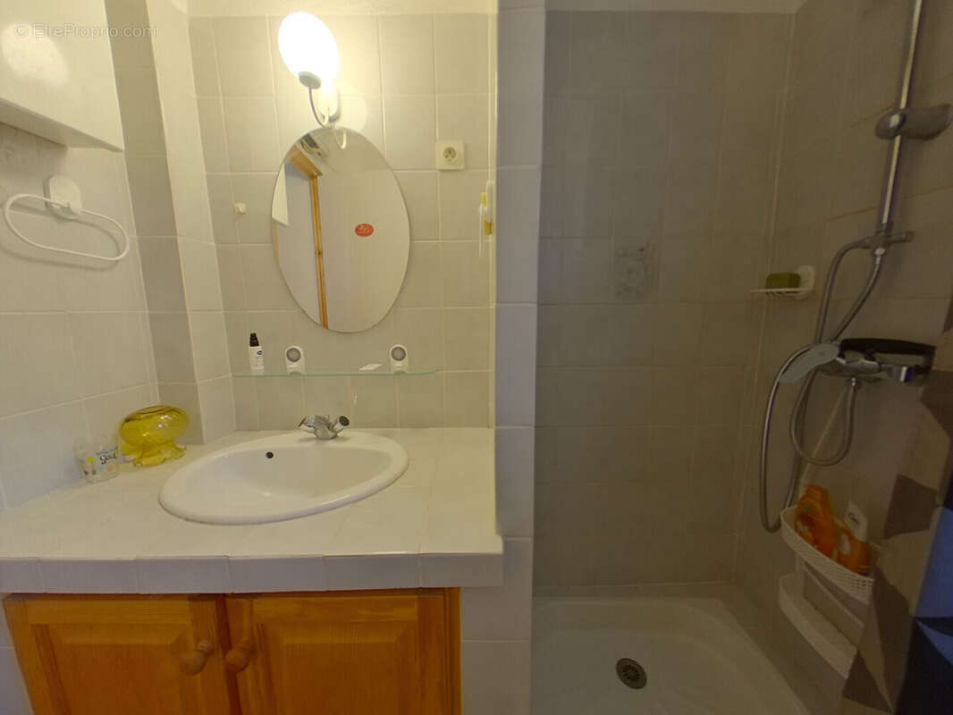 Maison à LE LAUZET-UBAYE