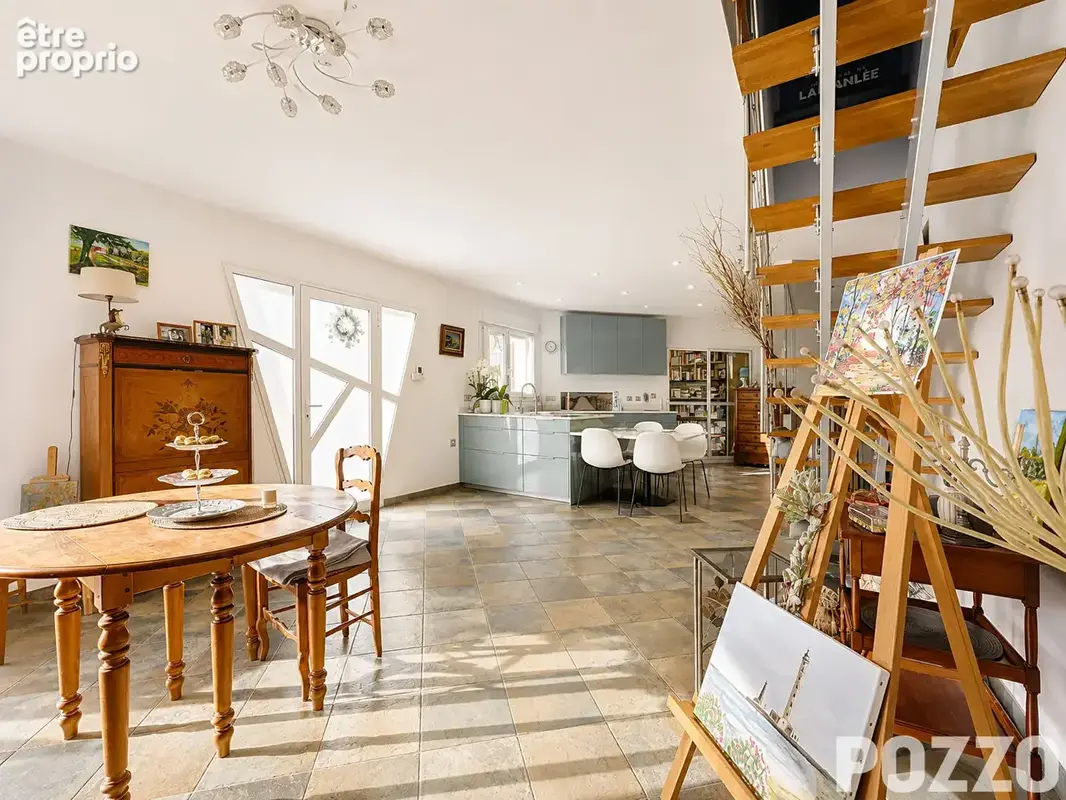 Bréville-sur-Mer, Spacieuse maison de 237 m² avec piscine intérieure et grand garage - photo 3