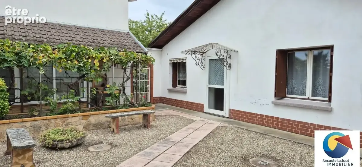 Maison 3 pièces 70 m² à vendre à Bourgoin-Jallieu (38300) - photo 2