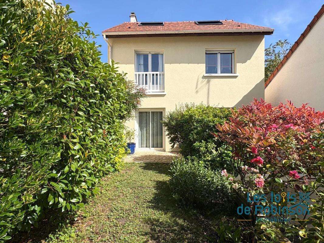 Maison à LE PLESSIS-ROBINSON