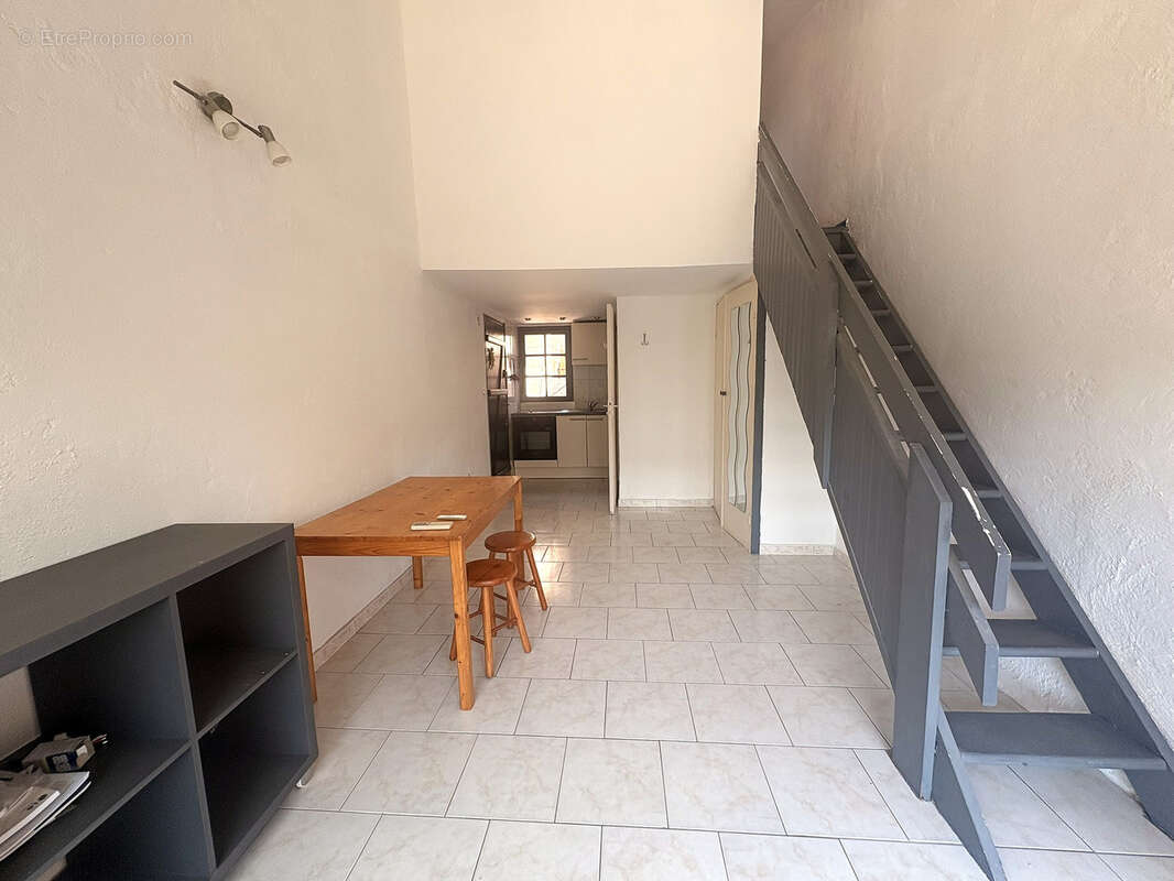 Vente appartement F2 duplex plage à pieds - photo 2