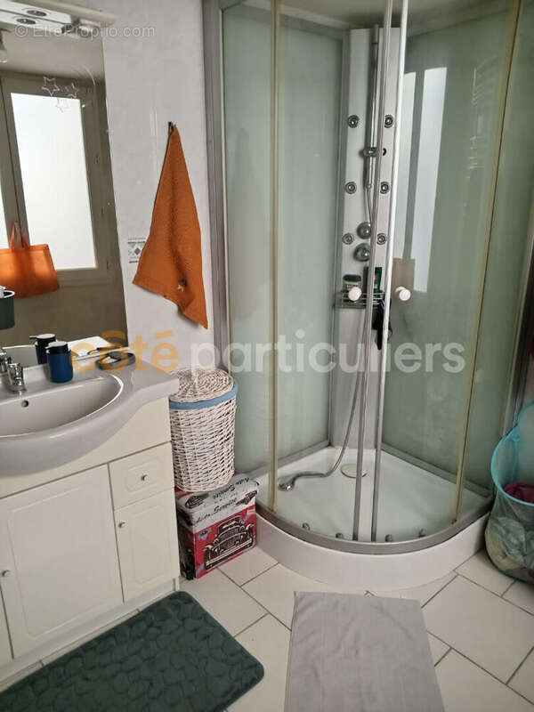 Appartement à SALINS-LES-BAINS
