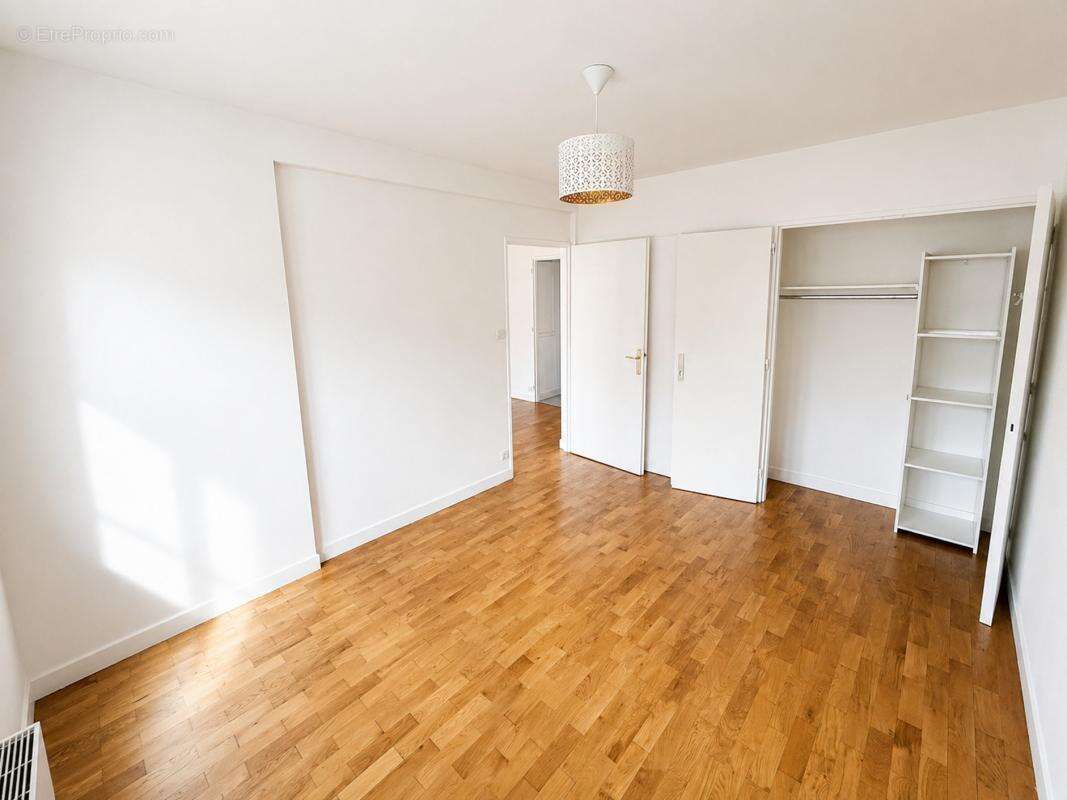 Appartement à LYON-8E