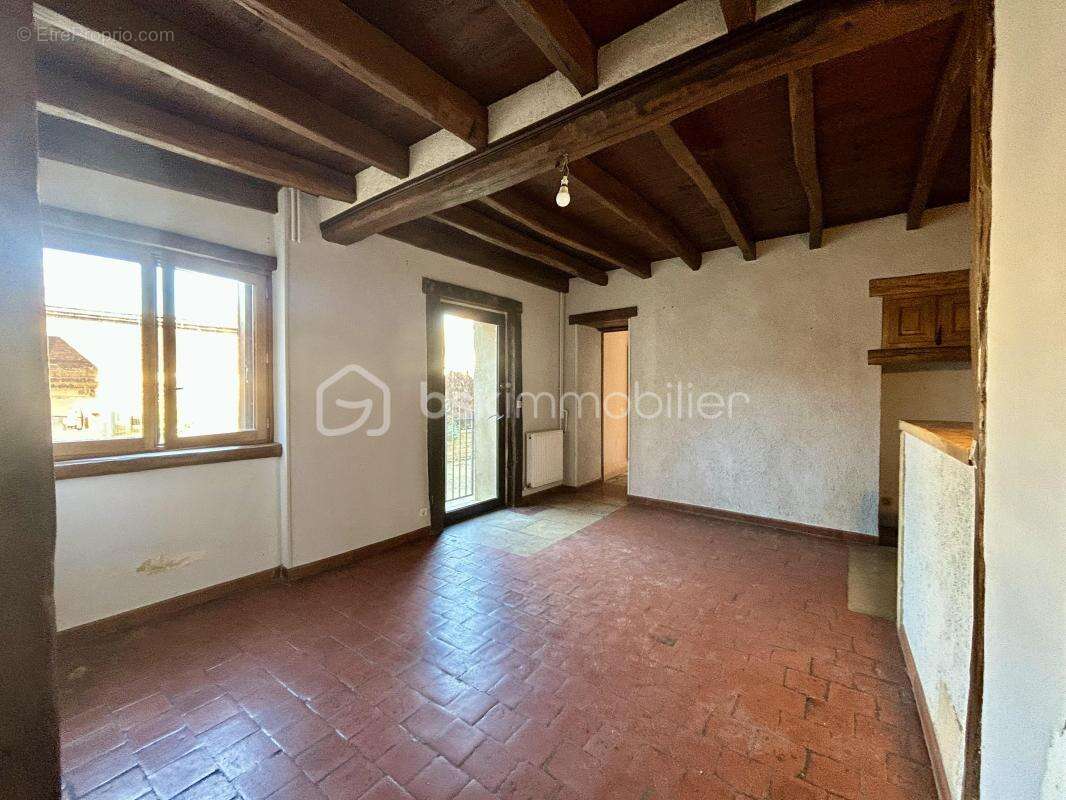 Maison de village en pierre - photo 2