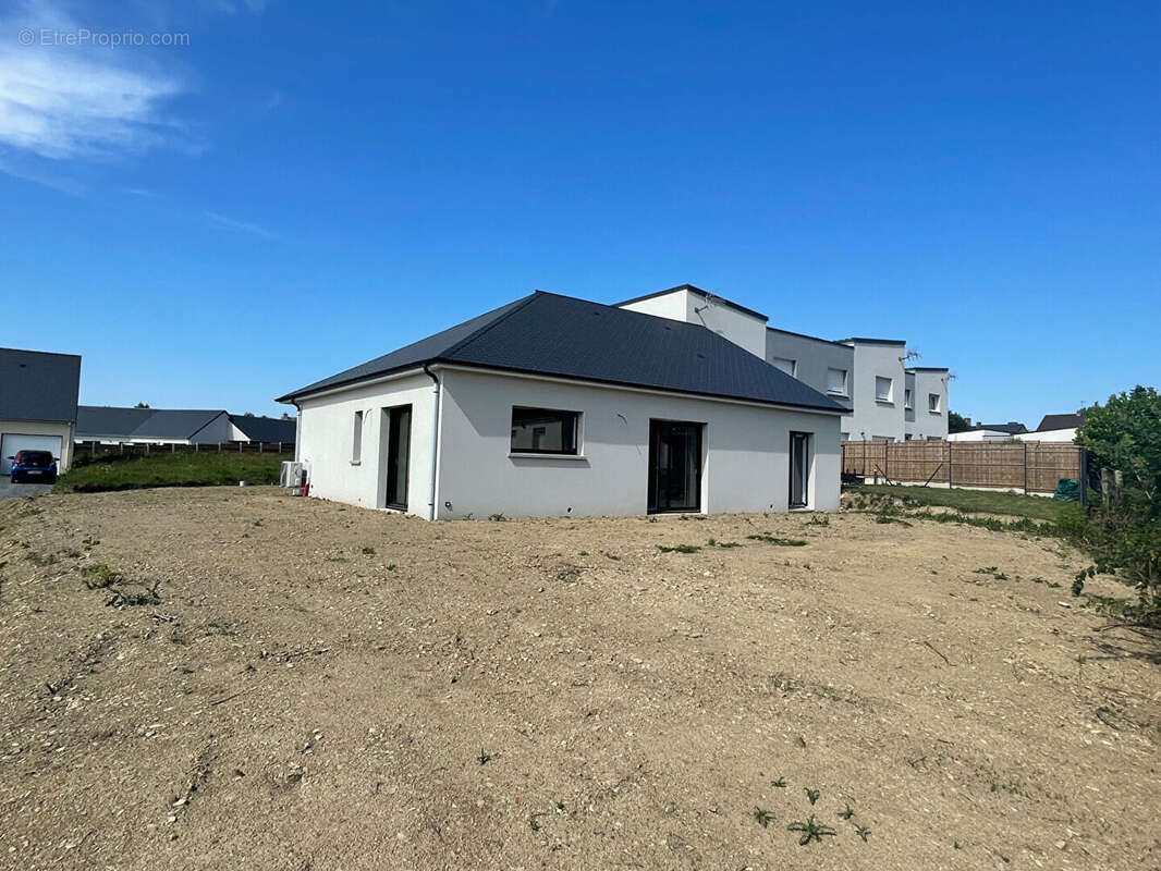 Maison à SAINT-SAMSON-DE-BONFOSSE