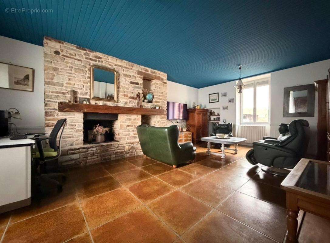 Maison à MALESTROIT