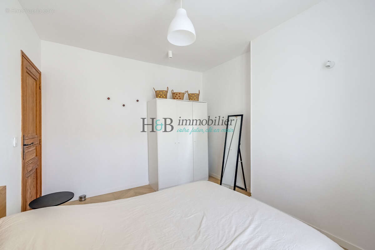 Appartement à PARIS-11E