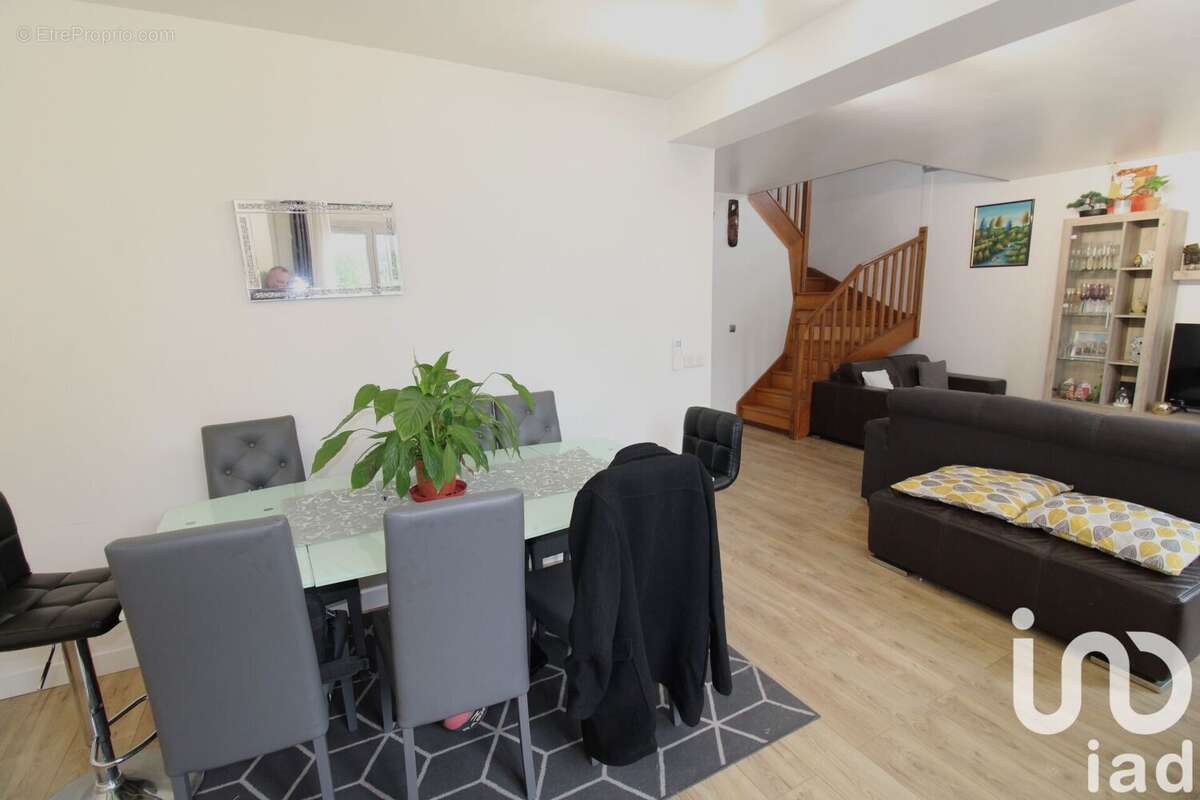 Photo 4 - Maison à GUIGNES