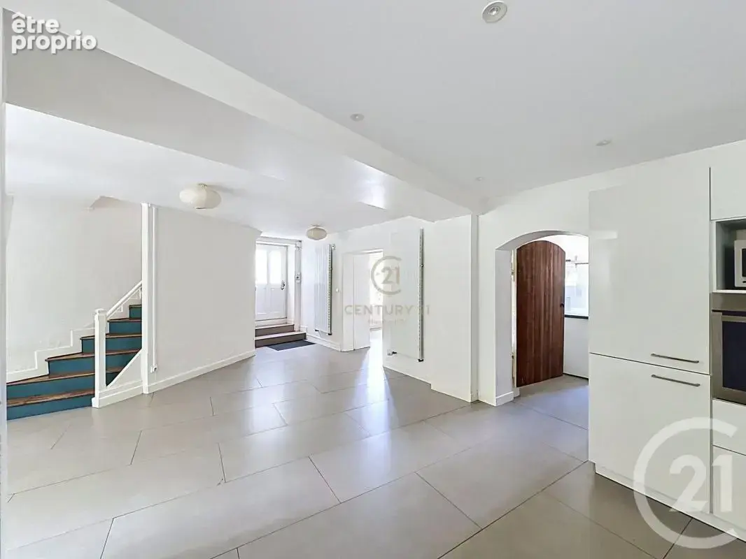 Maison 174 m² à Charly  - photo 5