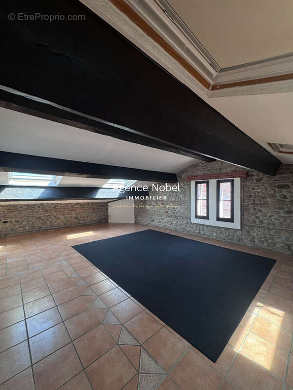 Appartement de caractère avec jardin privatif — Quartier Saint-Martin, Perpignan - photo 5