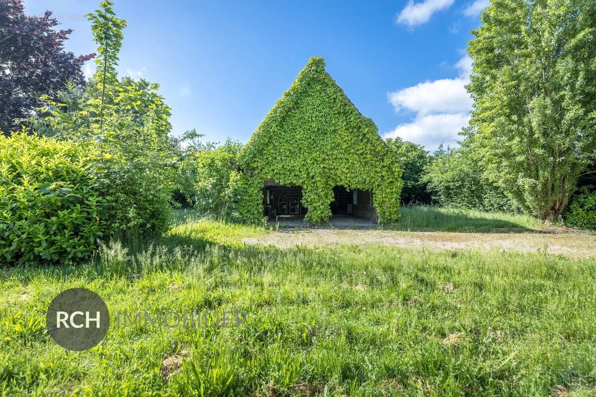 Maison à HOUDAN