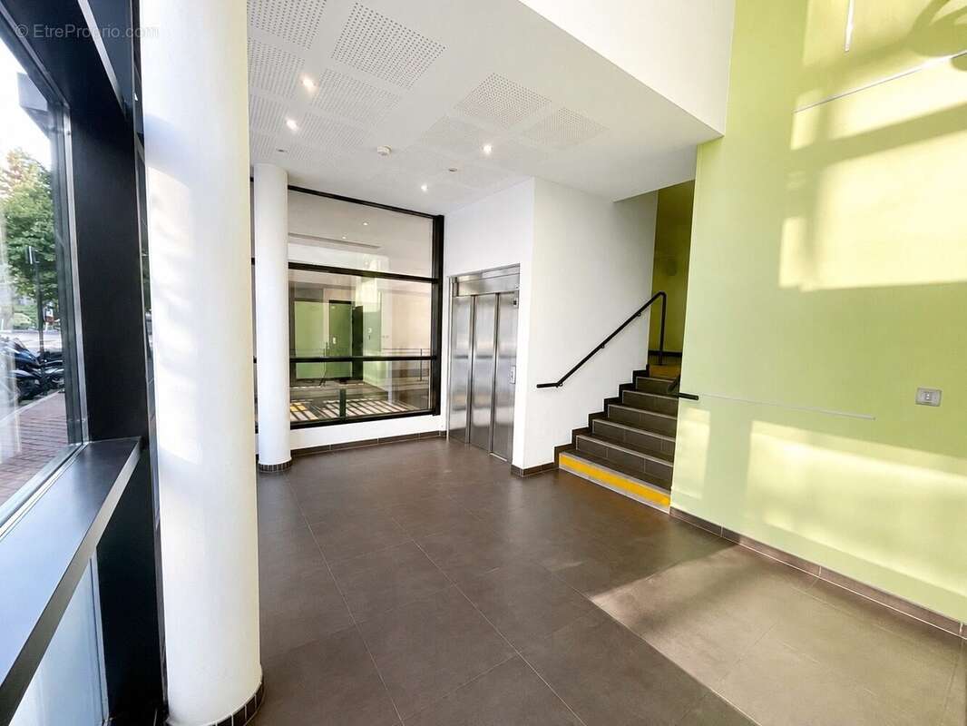 Appartement 49 m² à Montrouge  - photo 2