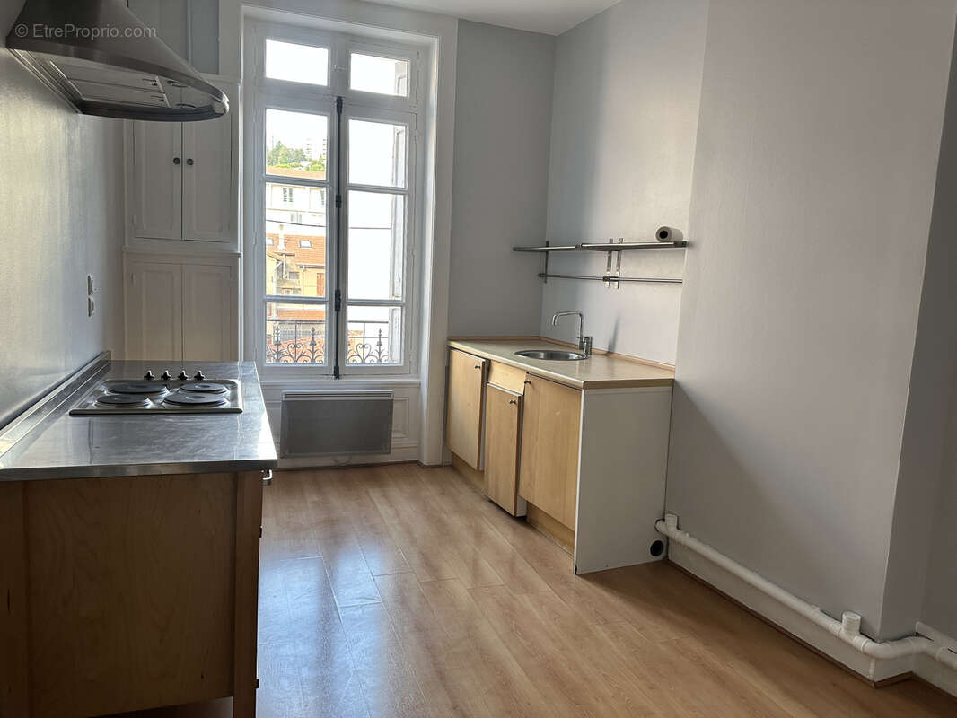 Appartement à SAINT-ETIENNE