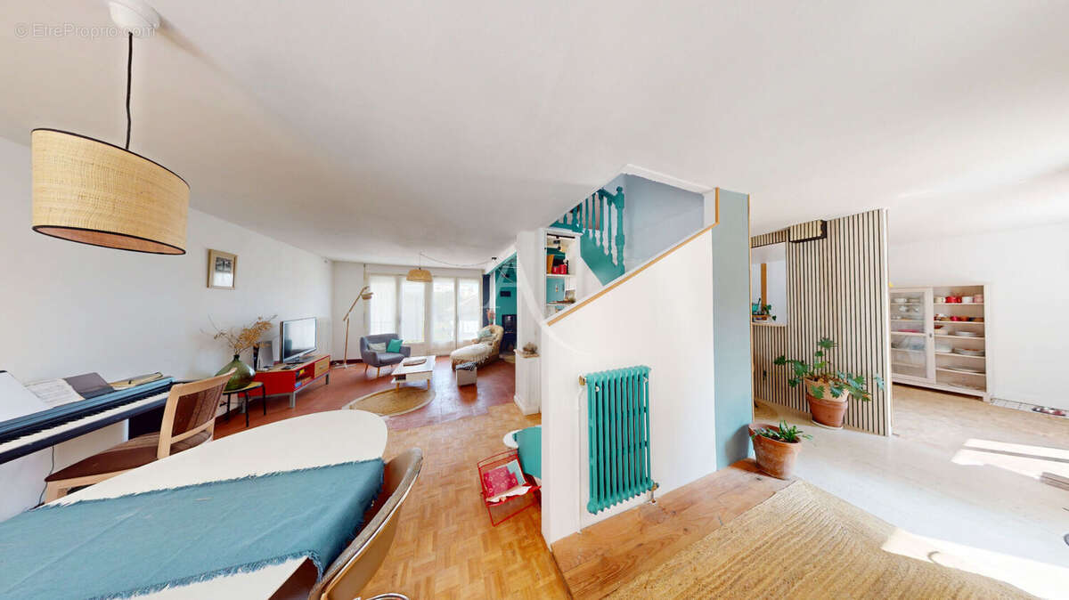 Grande maison d'architecte - promenade des cours - photo 3
