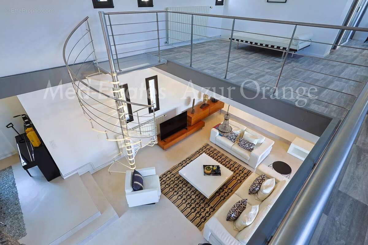 Maison à PLAN-DE-LA-TOUR